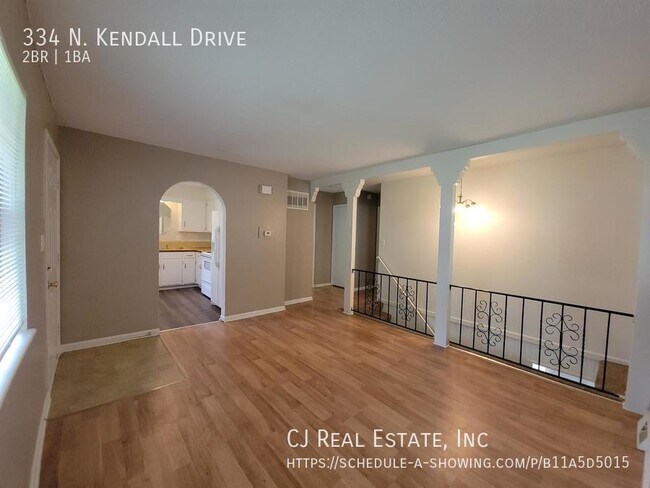 Foto del edificio - 334 N Kendall Dr