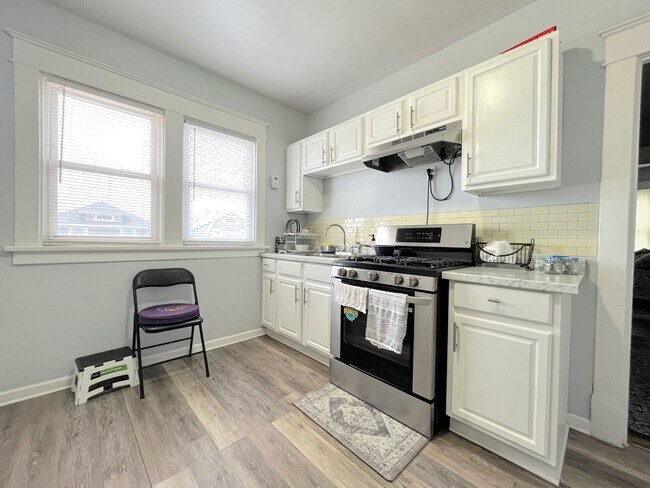 Foto del edificio - 497 Colvin Ave