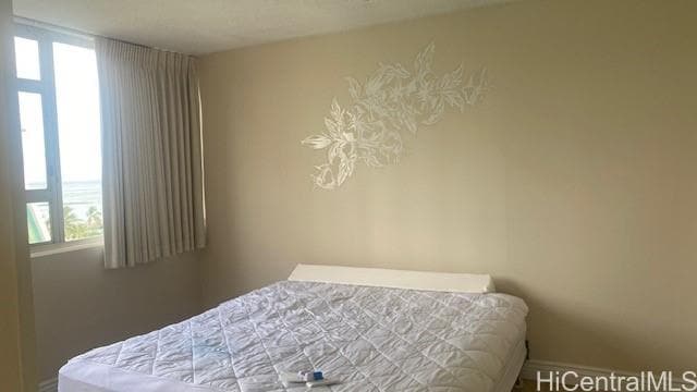 Building Photo - 2500 Kalakaua Ave