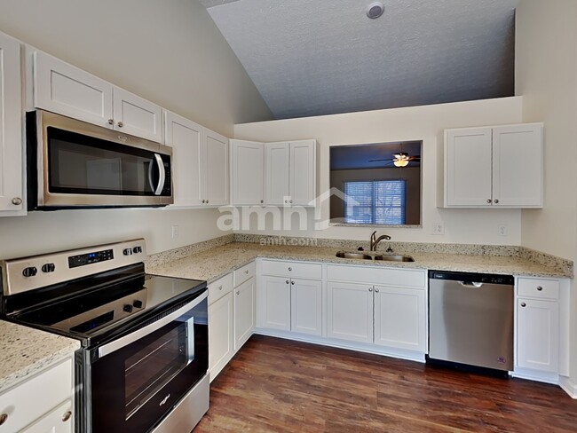Building Photo - 254 Iris Trail Dr
