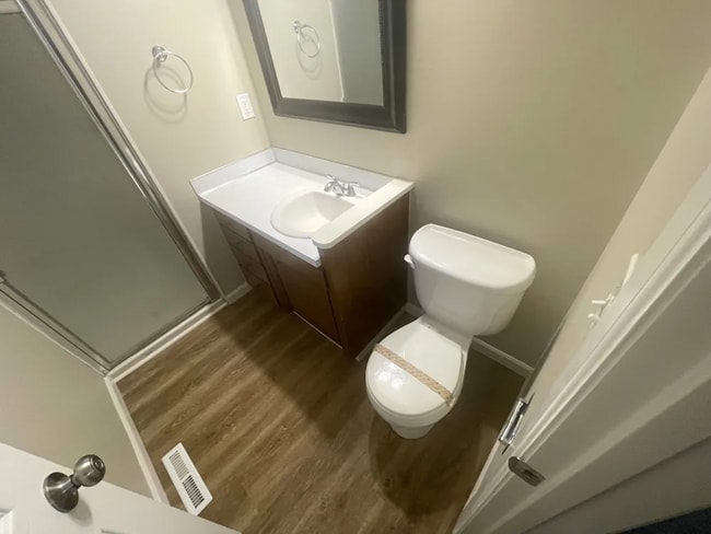 Building Photo - 7806 76th Ave SW