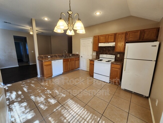 Building Photo - 1402 S Mississippi Ave