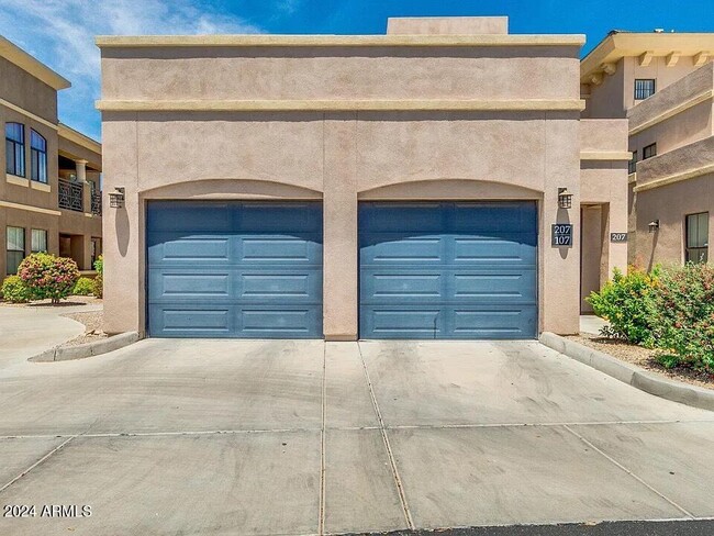 Building Photo - 295 Rural Rd