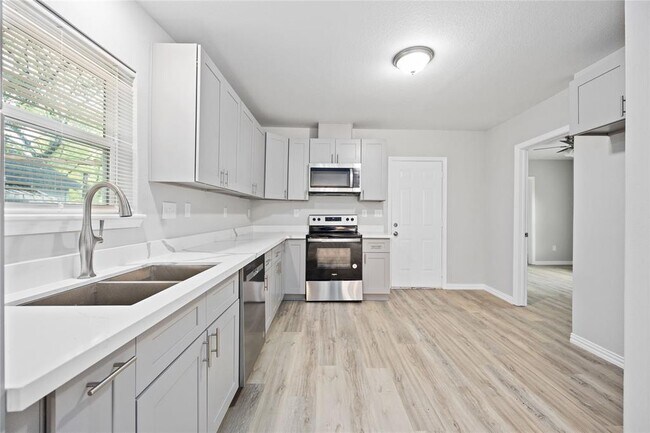 Building Photo - 3109 Josephine St