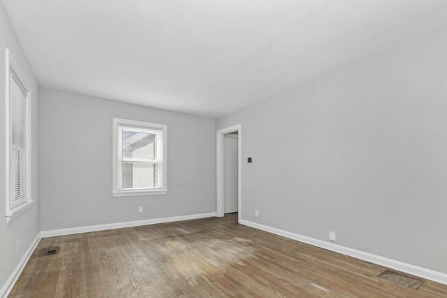 Photo - 1533 Cardington Rd (Dayton, OH) House