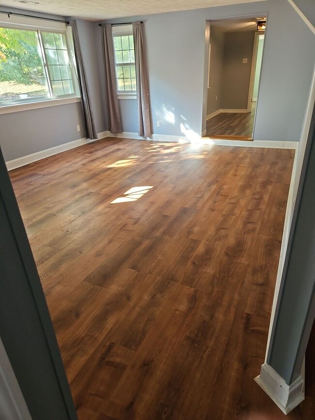 Foto del edificio - 3 Bedroom, 2 bath Home with Garage in New ...