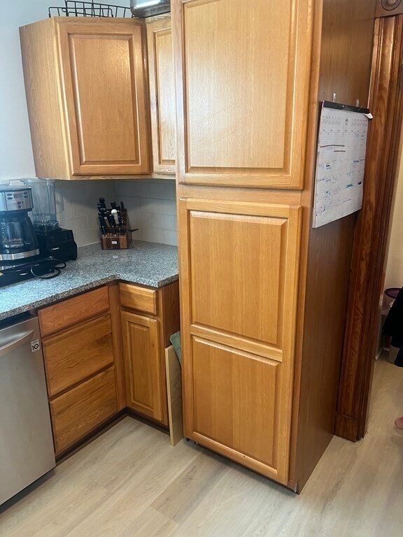 Foto del edificio - 898 Adams St