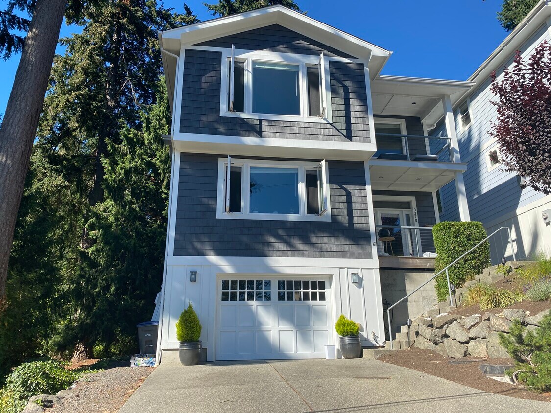 9370 NE Sea View Ave, Indianola, WA 98342 House Rental in Indianola