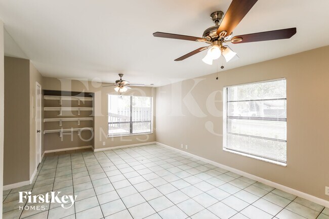 Building Photo - 1430 W Sandpiper Cir