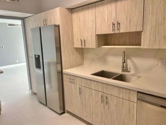 Foto del edificio - 3801 S Ocean Dr