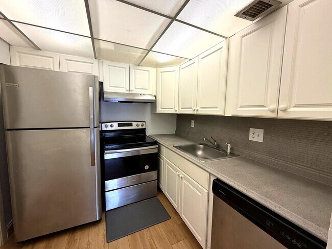 Foto del edificio - 644 NW 13th St