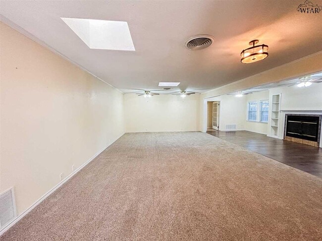 Foto del edificio - 3204 Martin Blvd