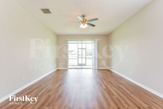 Foto del edificio - 10020 Savannah Bluff Ln