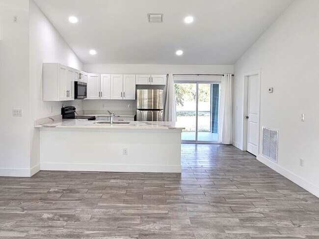 Foto del edificio - 2447 NW 5th St