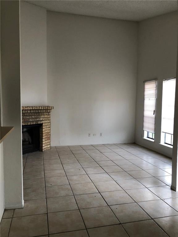 Building Photo - 6213 Wilderock Dr