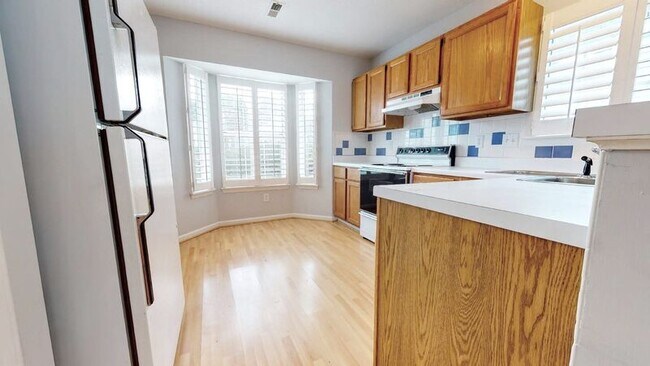 Building Photo - 113 Duchess Ln