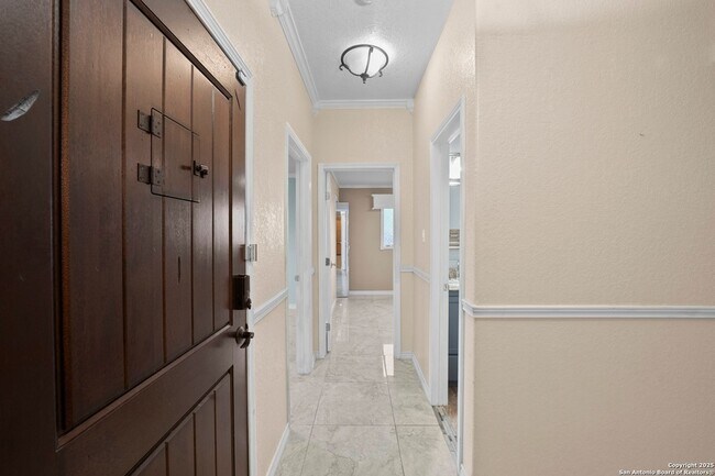 Building Photo - 6739 Tezel Bend