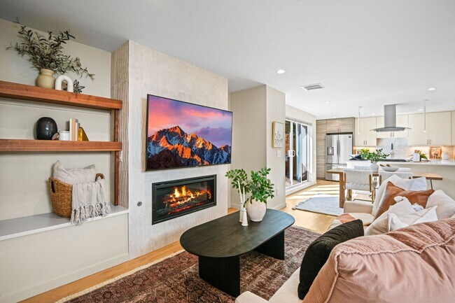 Foto del edificio - Sunny 4BR Townhome in Denver