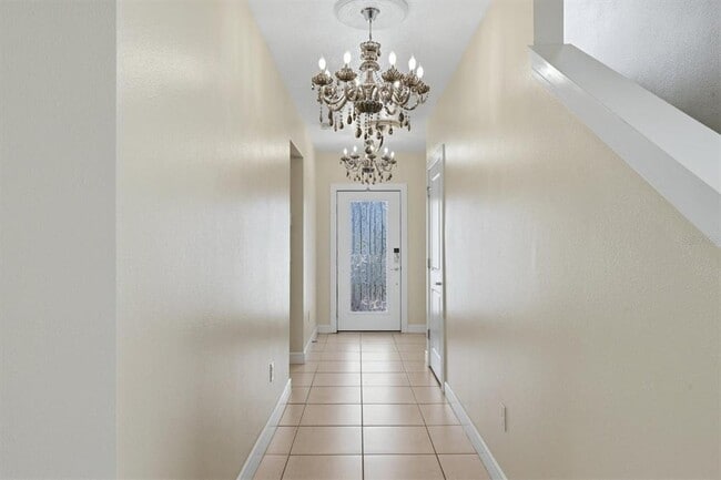 Foto del edificio - 9108 Royal River Cir