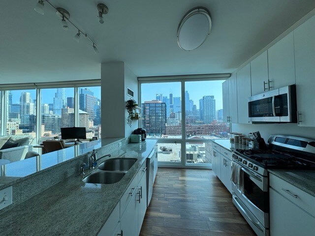 Foto del edificio - 757 N Orleans St