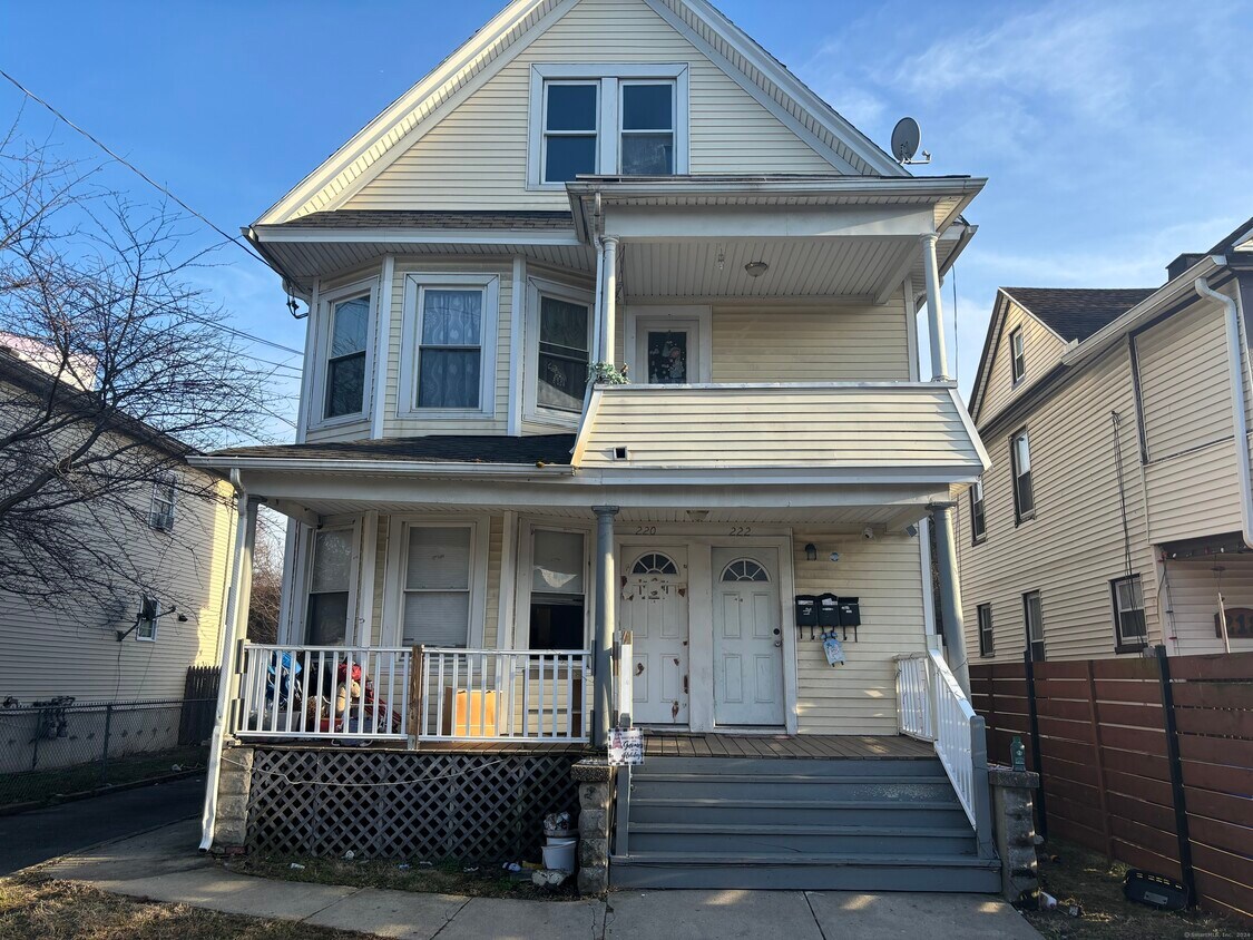 Primary Photo - 220-222-222 Beardsley St