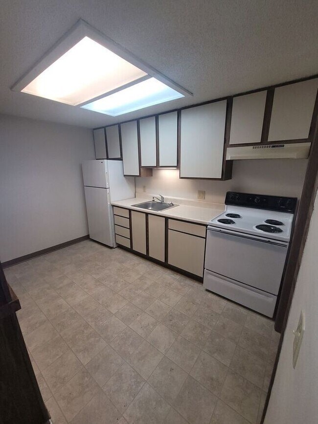 Foto del edificio - 446 Cedargate Court-446