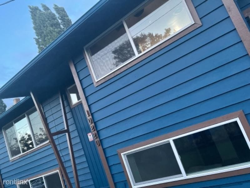 Primary Photo - 4 br, 2 bath House - 10220 9th Ave S