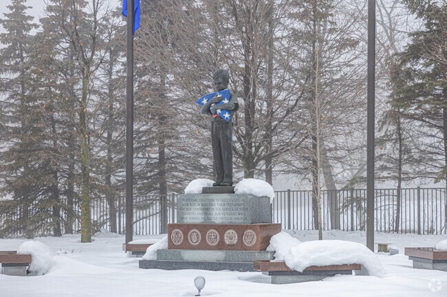 A beautiful memorial statue on display in New Berlin.