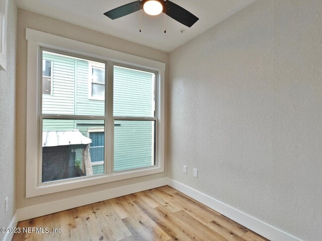 Building Photo - 412 E Ashley St