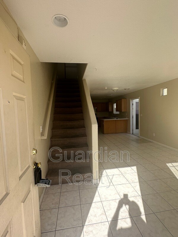 Foto del edificio - 5258 Paradise Skies Ave