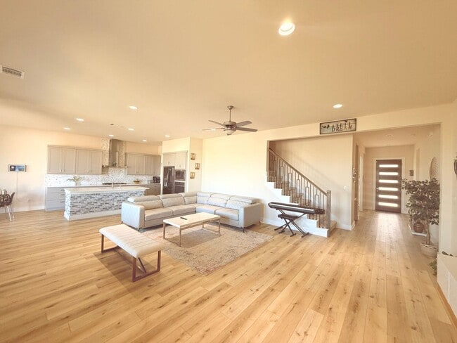 Building Photo - 1832 Indian Apple Wy