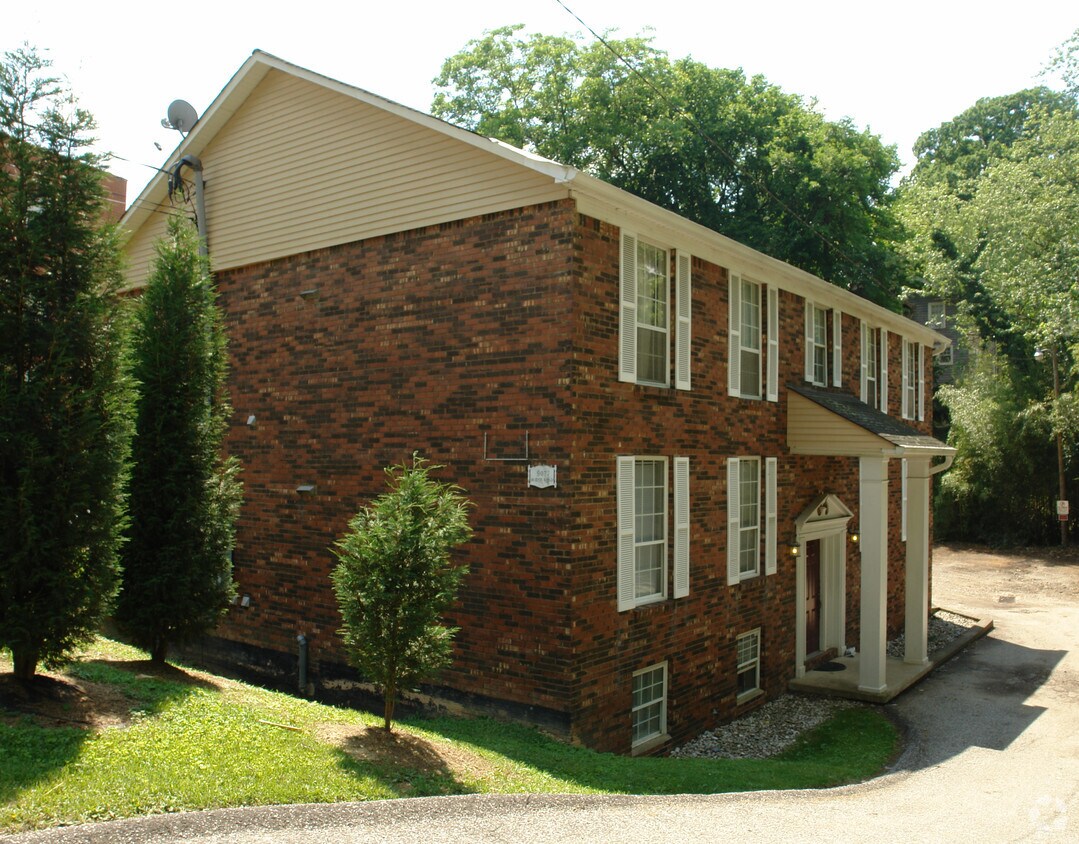 Primary Photo - 907 Bridge Rd
