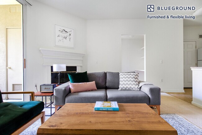Foto del edificio - 3150 Rubino Dr