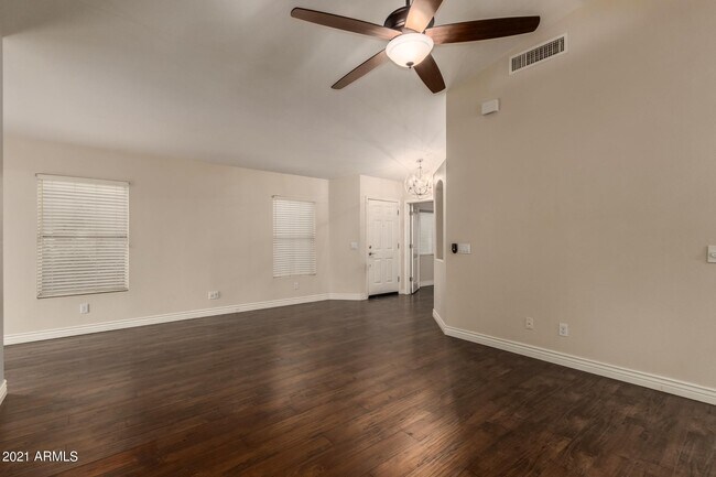 Foto del edificio - 20246 N 30th Pl