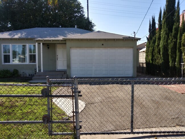 Conduzca manera, garaje - 6645 Fair Ave