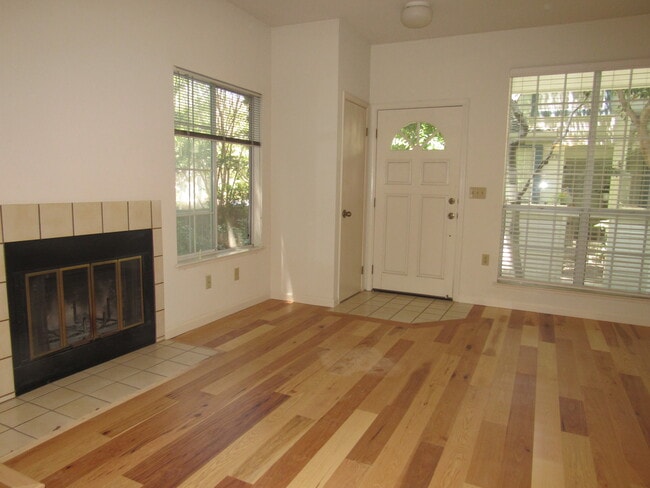 Living Room - 972 Belmont Ter