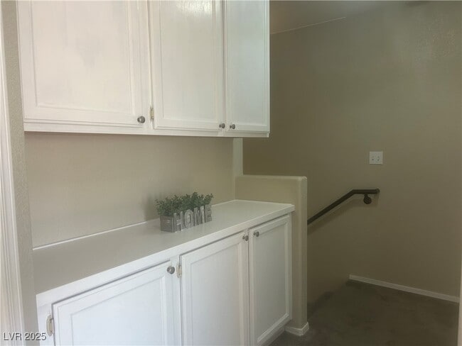 Building Photo - 2266 Camel Mesa Dr