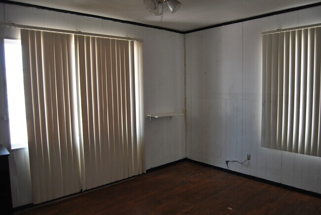 Foto del edificio - 309 Ramona Ave