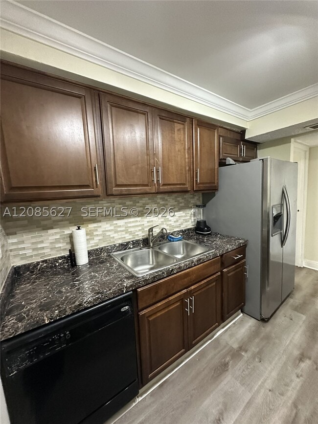 Building Photo - 210 172nd St
