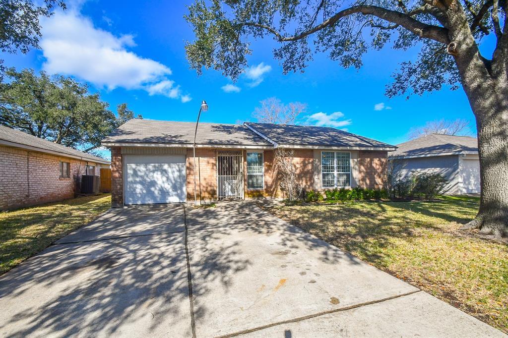 10914 Sela Ln, Houston, TX 77072 House Rental in Houston, TX
