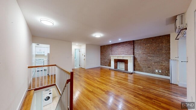 Foto del edificio - 36 W 73rd St