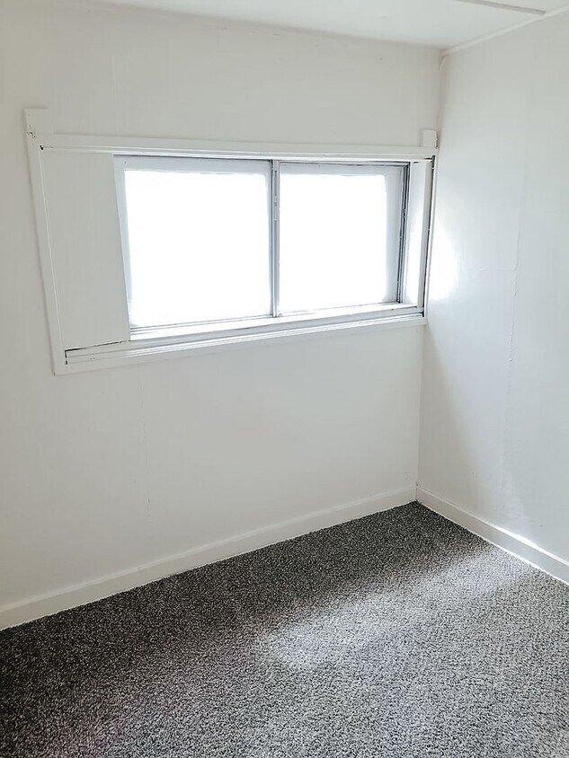 Building Photo - North End Cottage - Cozy, Classic, and Clo...
