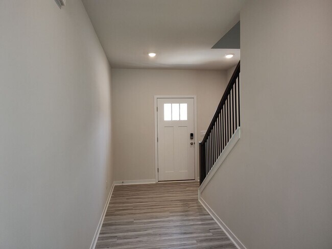 Foto del edificio - Beautiful home located in the Hamilton Woo...