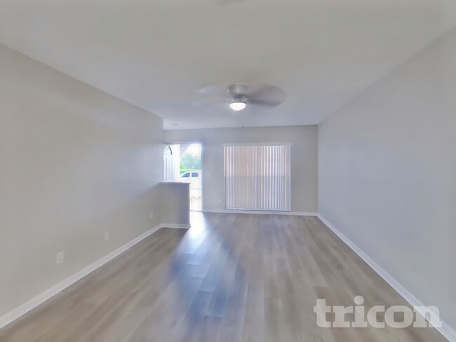 Foto del edificio - 320 Laxton Ln