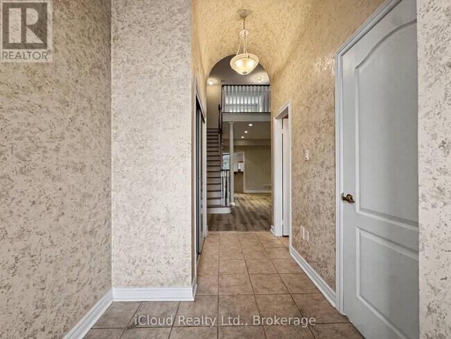 Photo du bâtiment - 3849 Tacc Dr