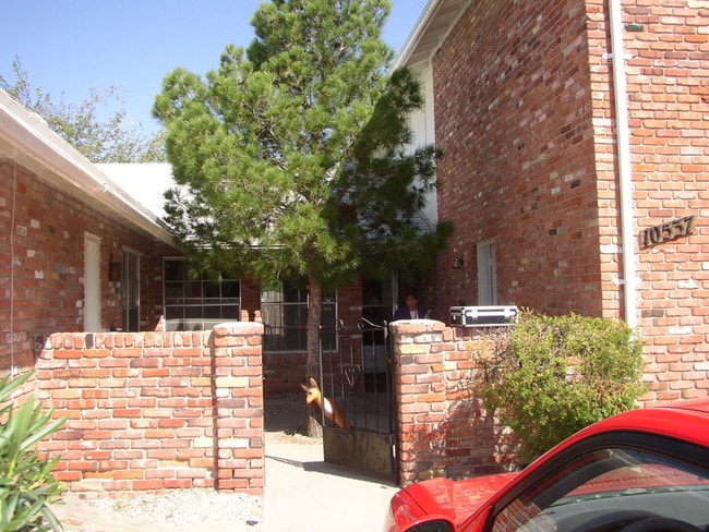 frente - 10537 Gran Cima Ln