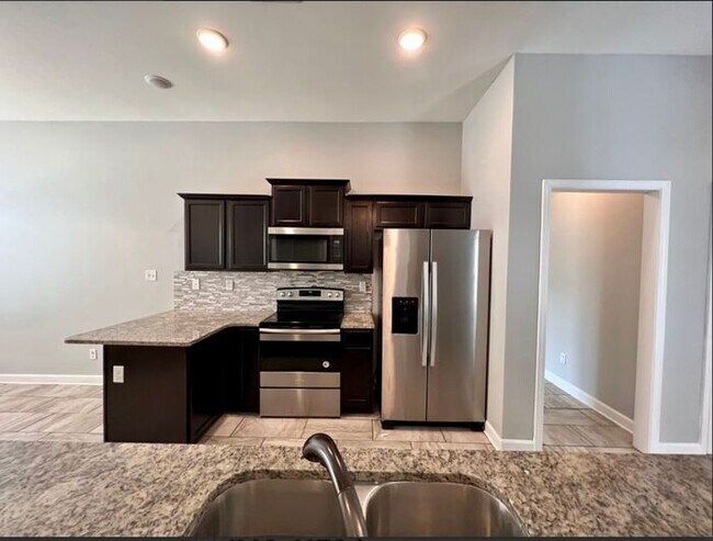 Building Photo - Plantation Glen - Modern Spacious 4bd/2ba ...
