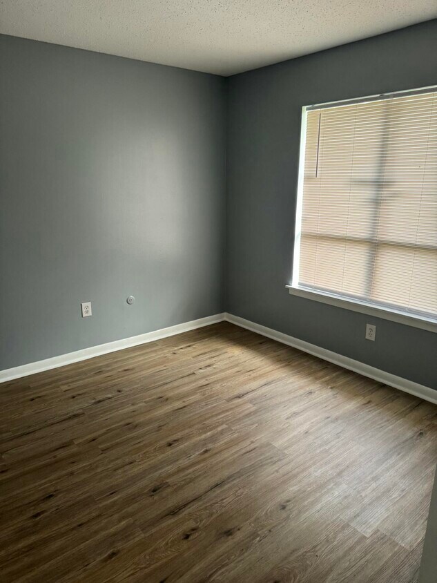 Foto principal - 251 Rast St