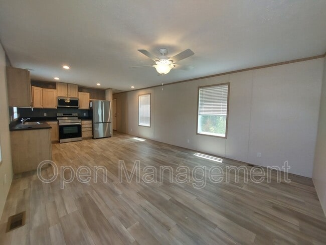 Building Photo - 7534 US-60