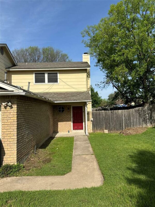 Building Photo - 12136 Thompkins Dr